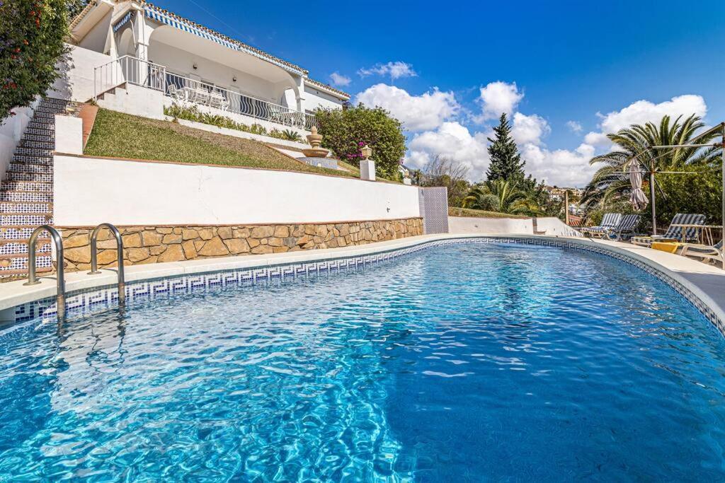 Villa Con Piscina En Fuengirola Exterior foto